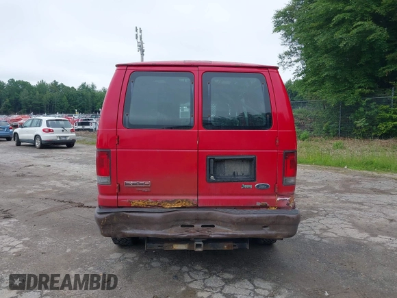 2012 Ford Econoline Cargo Recreational z VIN 1FTNE2EW8CDB27172, wystawiony jako IAAI lot #42531763 z przebiegiem 238 433 mil mil oraz . Historia ofert i sprzedaży dostępna na DreamBid. Obrazek 16.