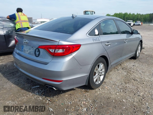 2015 Hyundai Sonata 2.4L SE with VIN 5NPE24AF9FH148413, listed as a IAAI auction lot 42081203 with 173,425 mi miles. Bid and sale history available at carsss.com. Image 4.