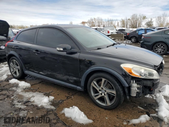 2012 Volvo C30 z VIN YV1672MK5C2285472, wystawiony jako Copart lot #80054034 z przebiegiem 97 082 mil mil oraz Szkoda całkowita • Salvage title. Historia ofert i sprzedaży dostępna na DreamBid. Obrazek 4.
