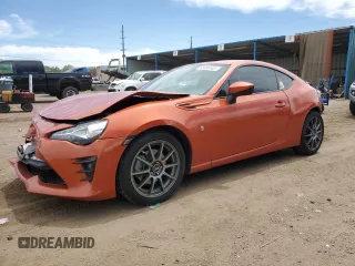 2017 Toyota 86 z VIN JF1ZNAA15H9710885, wystawiony jako Copart lot #56898165 z przebiegiem 31 011 mil mil oraz Szkoda całkowita • Salvage title. Historia ofert i sprzedaży dostępna na DreamBid. Obrazek 1.