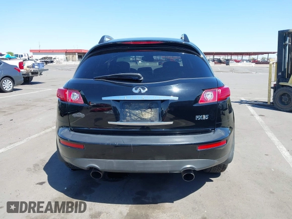 2005 Infiniti FX35 with VIN JNRAS08W95X215995, listed as a IAAI auction lot 42085118 with 295,901 mi miles. Bid and sale history available at carsss.com. Image 16.
