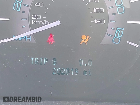 2010 Mercury Milan Premier z VIN 3MEHM0JG6AR648087, wystawiony jako IAAI lot #42483325 z przebiegiem 202 019 mil mil oraz . Historia ofert i sprzedaży dostępna na DreamBid. Obrazek 15.