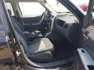 2008 Jeep Patriot Sport with VIN 1J8FF28W58D543970, listed as a IAAI auction lot 42577470 with 135,488 mi miles and . Bid and sale history available at DreamBid. Image 5.