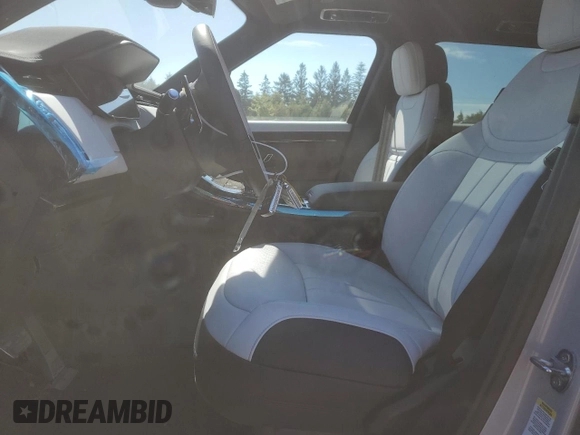 2024 Land Rover Range Rover Sport Dynamic SE with VIN SAL1L9FU8RA414556, listed as a Copart auction lot 68875774 with 19 mi miles and Non Repairable. Bid and sale history available at DreamBid. Image 7.