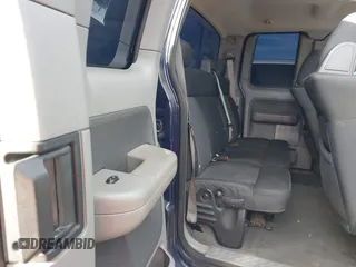 2007 Ford F-150 XLT z VIN 1FTPX14V27FB70552, wystawiony jako IAAI lot #41492410 z przebiegiem 247 114 mil mil oraz . Historia ofert i sprzedaży dostępna na DreamBid. Obrazek 8.