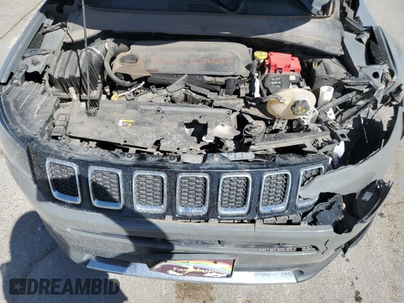 2020 Jeep Compass Limited z VIN 3C4NJDCB0LT215585, wystawiony jako Copart lot #50171655 z przebiegiem 105 579 mil mil oraz Szkoda całkowita • Salvage title. Historia ofert i sprzedaży dostępna na DreamBid. Obrazek 13.