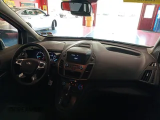 2021 Ford Transit Connect XL with VIN NM0LS7E24M1492426, listed as a IAAI auction lot 42677924 with 161,627 mi miles and . Bid and sale history available at DreamBid. Image 5.