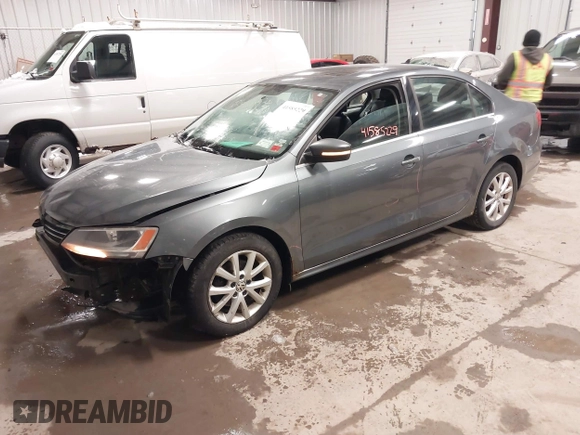 2013 Volkswagen Jetta SE с VIN 3VWDP7AJ6DM430886, выставлен на аукционе IAAI как лот 41585229 с пробегом 176 446 миль миль и . История ставок и продаж доступна на DreamBid. Изображение 2.