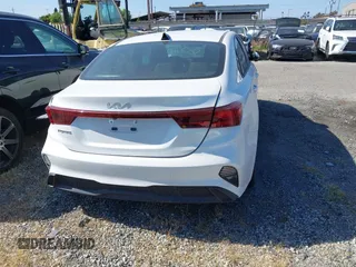 2022 Kia Forte LXS with VIN 3KPF24AD1NE474373, listed as a IAAI auction lot 41138637 with 40,651 mi miles and . Bid and sale history available at DreamBid. Image 16.