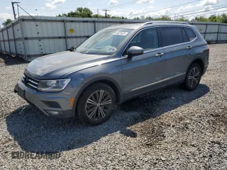 2018 Volkswagen Tiguan SEL z VIN 3VV2B7AX5JM065899, wystawiony jako Copart lot #65825635 z przebiegiem 115 677 mil mil oraz Szkoda całkowita • Salvage title. Historia ofert i sprzedaży dostępna na DreamBid. Obrazek 1.
