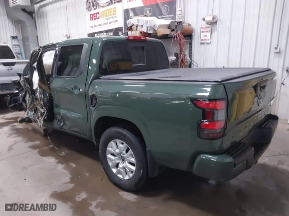 2024 Nissan Frontier PRO-4X with VIN 1N6ED1EK7RN660527, listed as a IAAI auction lot 41157416 with 10,032 mi miles. Bid and sale history available at carsss.com. Image 3.