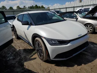 2022 Kia EV6 Wind with VIN KNDC34LA7N5036746, listed as a Copart auction lot 73746144 with 0 mi miles and Non Repairable. Bid and sale history available at carsss.com. Image 4.
