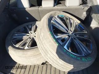 2023 Toyota bZ4X XLE z VIN JTMABACA5PA035744, wystawiony jako IAAI lot #41264742 z przebiegiem 27 792 mil mil oraz . Historia ofert i sprzedaży dostępna na DreamBid. Obrazek 12.