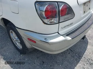 2001 Lexus RX 300 z VIN JTJHF10U810170065, wystawiony jako IAAI lot #42308279 z przebiegiem 310 039 mil mil oraz . Historia ofert i sprzedaży dostępna na DreamBid. Obrazek 6.