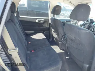 2013 Nissan Pathfinder S with VIN 5N1AR2MM4DC626749, listed as a IAAI auction lot 42132728 with 197,237 mi miles. Bid and sale history available at carsss.com. Image 8.