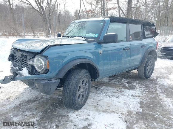 2022 Ford Bronco with VIN 1FMDE5BH4NLB86842, listed as a IAAI auction lot 41541422 with 35,119 mi miles. Bid and sale history available at carsss.com. Image 17.