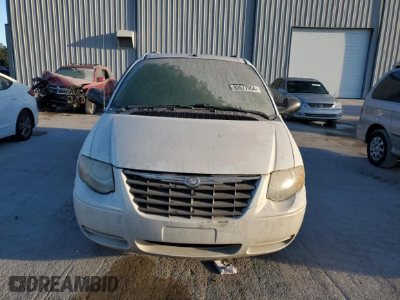 2006 Chrysler Town & Country LWB LX with VIN 2A4GP44R56R847177, listed as a Copart auction lot 83577954 with 123,376 mi miles and Salvage Title. Bid and sale history available at carsss.com. Image 5.