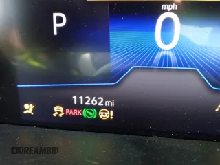 2024 Volkswagen Taos SE z VIN 3VVSX7B25RM071752, wystawiony jako IAAI lot #41775176 z przebiegiem 11 262 mil mil oraz . Historia ofert i sprzedaży dostępna na DreamBid. Obrazek 16.