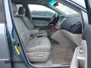 2007 Lexus RX 350 z VIN 2T2GK31U67C013097, wystawiony jako IAAI lot #42231803 z przebiegiem 224 609 mil mil oraz . Historia ofert i sprzedaży dostępna na DreamBid. Obrazek 5.