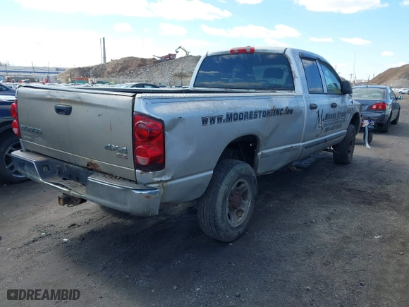 2007 Dodge Ram 2500 SLT with VIN 1D7KS28C07J553495, listed as a IAAI auction lot 41735695 with 405,368 mi miles. Bid and sale history available at carsss.com. Image 4.