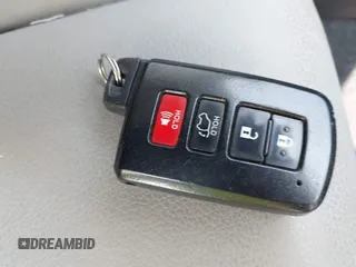 2016 Toyota RAV4 Limited z VIN JTMDJREV8GD058450, wystawiony jako IAAI lot #42393024 z przebiegiem 76 933 mil mil oraz . Historia ofert i sprzedaży dostępna na DreamBid. Obrazek 11.