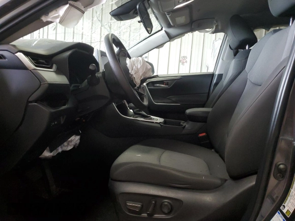 2023 Toyota RAV4 XLE with VIN 2T3P1RFV4PC330699, listed as a Copart auction lot 60452155 with 31,424 mi miles and Salvage title. Bid and sale history available at DreamBid. Image 7.