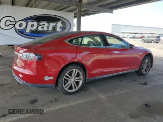 2013 Tesla Model S with VIN 5YJSA1DN9DFP09597, listed as a Copart auction lot 60174125 with 138,668 mi miles and Clean title. Bid and sale history available at DreamBid. Image 3.