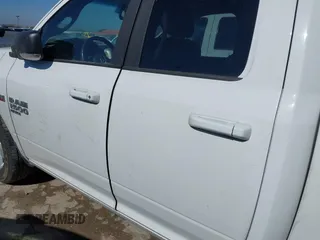 2019 Ram 1500 Classic Warlock with VIN 1C6RR6GT4KS730671, listed as a IAAI auction lot 41646298 with 164,583 mi miles. Bid and sale history available at carsss.com. Image 14.