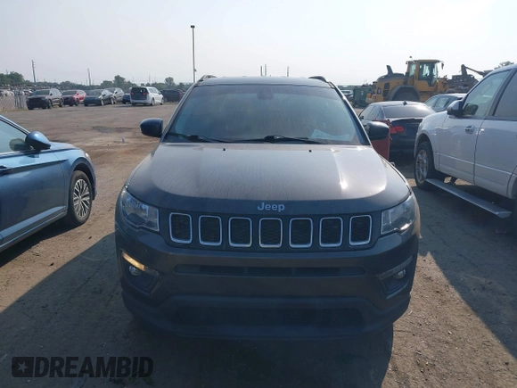 2017 Jeep Compass Latitude with VIN 3C4NJDBB5HT641152, listed as a IAAI auction lot 40330620 with 116,809 mi miles. Bid and sale history available at carsss.com. Image 12.