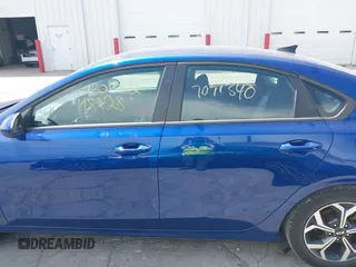 2019 Kia Forte LXS with VIN 3KPF24AD0KE118928, listed as a IAAI auction lot 39548504 with 43,573 mi miles. Bid and sale history available at carsss.com. Image 14.
