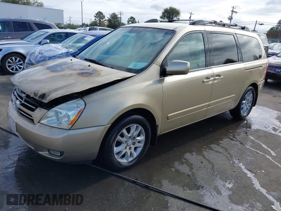 2007 Kia Sedona LX with VIN KNDMB233676171551, listed as a IAAI auction lot 40801032 with 142,581 mi miles. Bid and sale history available at carsss.com. Image 2.