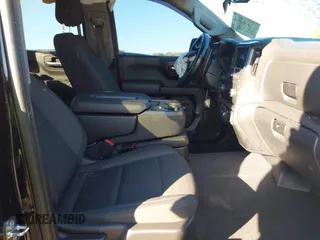2022 Chevrolet Silverado 1500 Custom Trail Boss with VIN 3GCUDCET3NG657260, listed as a IAAI auction lot 40961987 with 51,631 mi miles and . Bid and sale history available at DreamBid. Image 5.