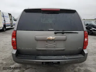 2009 Chevrolet Suburban LT w/2LT with VIN 1GNFC26069R266658, listed as a Copart auction lot 50842325 with 202,852 mi miles and Clean Title. Bid and sale history available at carsss.com. Image 6.