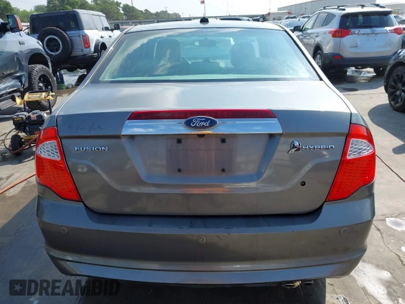 2010 Ford Fusion Hybrid with VIN 3FADP0L32AR342981, listed as a IAAI auction lot 42062235 with 287,126 mi miles. Bid and sale history available at carsss.com. Image 21.