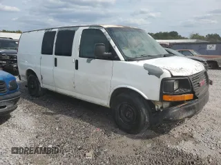2005 GMC Savana Cargo Van with VIN 1GTFG15X651178241, listed as a Copart auction lot 69802404 with 244,854 mi miles and Salvage Title. Bid and sale history available at carsss.com. Image 4.