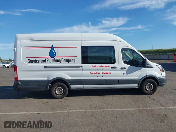 2018 Ford Transit Cargo with VIN 1FTBW3XG8JKA67561, listed as a IAAI auction lot 41997562 with 125,072 mi miles. Bid and sale history available at carsss.com. Image 14.