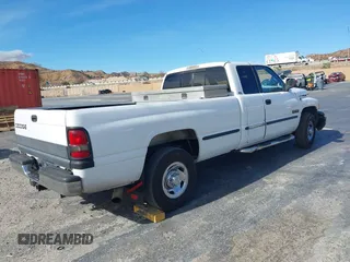 1999 Dodge Ram 2500 with VIN 1B7KC2362XJ593196, listed as a IAAI auction lot 41388015 with 466,535 mi miles. Bid and sale history available at carsss.com. Image 4.