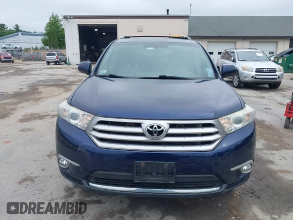2013 Toyota Highlander Limited with VIN 5TDDK3EHXDS189772, listed as a IAAI auction lot 42522005 with 127,512 mi miles and . Bid and sale history available at DreamBid. Image 12.