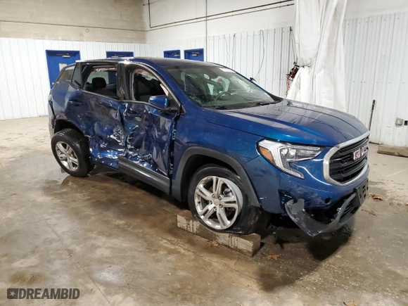 2020 GMC Terrain SLE with VIN 3GKALMEV1LL299114, listed as a Copart auction lot 47735135 with 35,011 mi miles and Salvage Title. Bid and sale history available at carsss.com. Image 4.