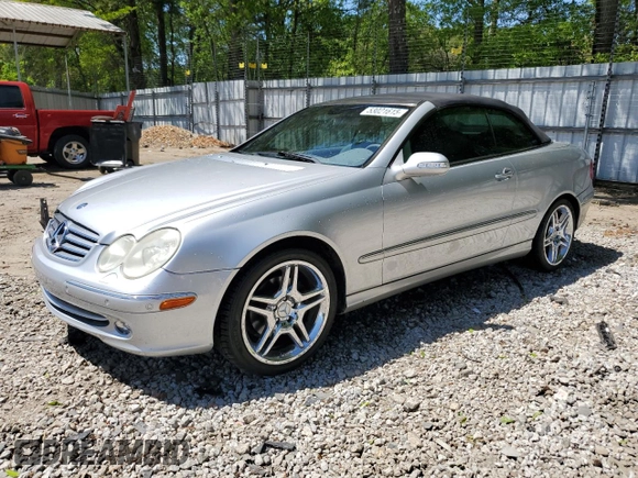 2004 Mercedes-Benz CLK 320 z VIN WDBTK65G34T016180, wystawiony jako Copart lot #53021615 z przebiegiem 118 408 mil mil oraz Szkoda całkowita • Salvage title. Historia ofert i sprzedaży dostępna na DreamBid. Obrazek 1.