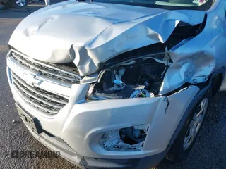 2016 Chevrolet Trax LS with VIN 3GNCJKSB6GL224009, listed as a IAAI auction lot 41312755 with 121,159 mi miles. Bid and sale history available at carsss.com. Image 6.