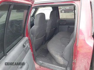 2004 GMC Sonoma SLS with VIN 1GTDT13X34K123566, listed as a IAAI auction lot 41811762 with 109,356 mi miles. Bid and sale history available at carsss.com. Image 8.