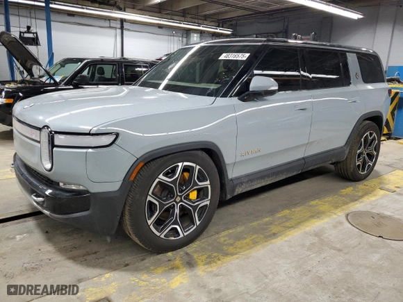 2023 Rivian R1S Launch Edition with VIN 7PDSGABL5PN007792, listed as a Copart auction lot 48316575 with NaN miles and Salvage Title. Bid and sale history available at carsss.com. Image 1.