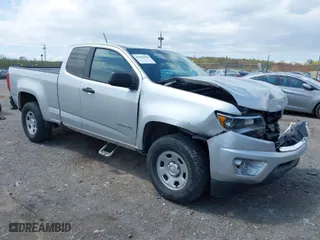2019 Chevrolet Colorado 2WD Work Truck with VIN 1GCHSBEA0K1124986, listed as a IAAI auction lot 42044260 with 423,212 mi miles. Bid and sale history available at carsss.com. Image 1.