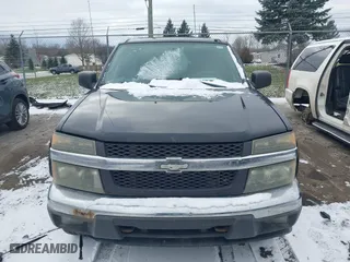 2005 Chevrolet Colorado LS Z71 with VIN 1GCDT196258204264, listed as a IAAI auction lot 41080277 with 138,761 mi miles. Bid and sale history available at carsss.com. Image 12.