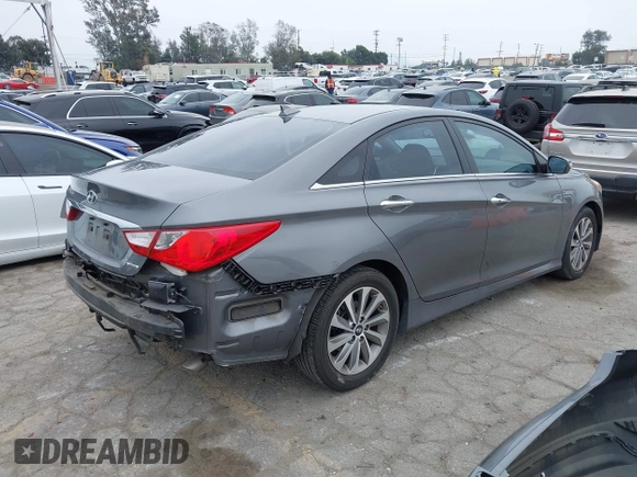 2014 Hyundai Sonata SE with VIN 5NPEC4AC3EH876729, listed as a IAAI auction lot 42040799 with 50,395 mi miles and . Bid and sale history available at DreamBid. Image 4.