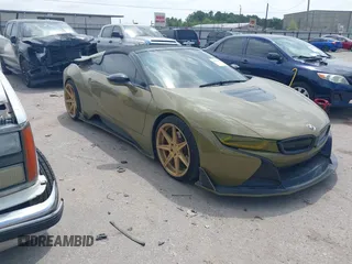 2019 BMW i8 z VIN WBY2Z6C52KVG98174, wystawiony jako IAAI lot #41994979 z przebiegiem 1 187 mil mil oraz . Historia ofert i sprzedaży dostępna na DreamBid. Obrazek 1.