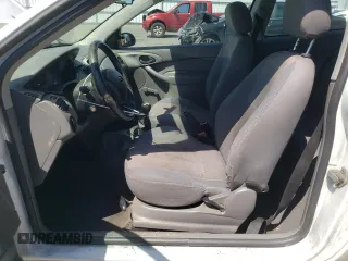 2003 Ford Focus ZX3 с VIN 3FAFP31303R120956, выставлен на аукционе Copart как лот 55867825 с пробегом 169 277 миль миль и Списание • Salvage title. История ставок и продаж доступна на DreamBid. Изображение 7.