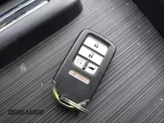 2021 Honda Pilot Touring 8-Passenger z VIN 5FNYF6H94MB091384, wystawiony jako IAAI lot #41567070 z przebiegiem 78 330 mil mil oraz . Historia ofert i sprzedaży dostępna na DreamBid. Obrazek 11.