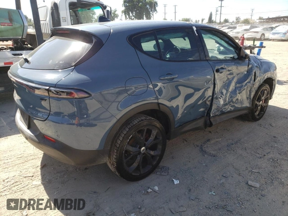 2024 Dodge Hornet GT with VIN ZACNDFAN4R3A22427, listed as a Copart auction lot 87767905 with 10,315 mi miles and Salvage Title. Bid and sale history available at DreamBid. Image 3.